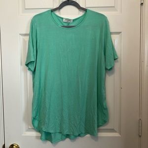 Zenana NWT 1X Scoop Neck Tencel Top
